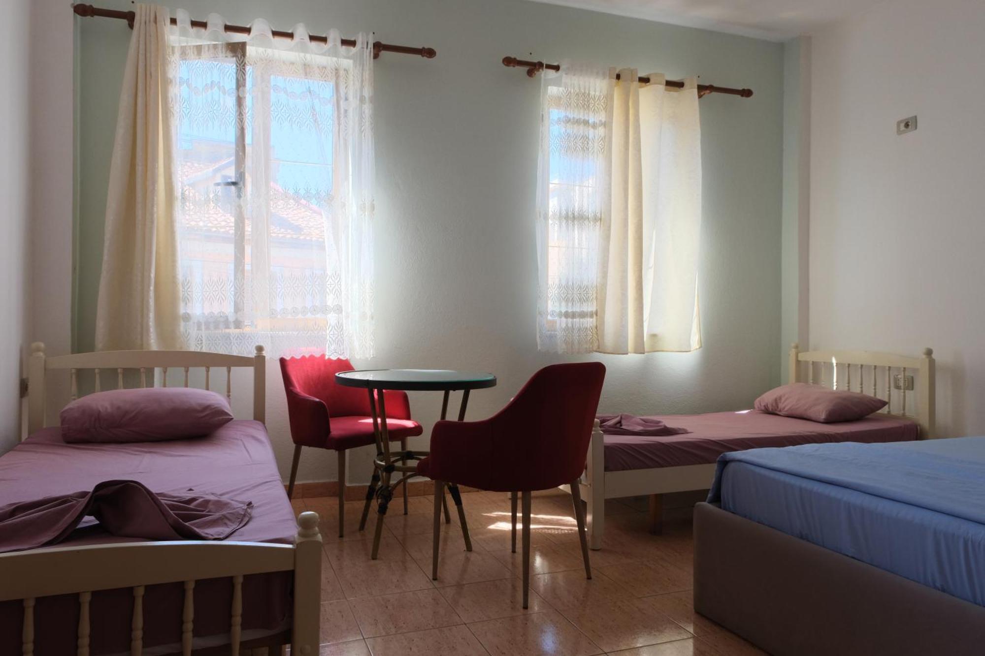My Hostel - Privates And Dorms Shkoder Exterior photo