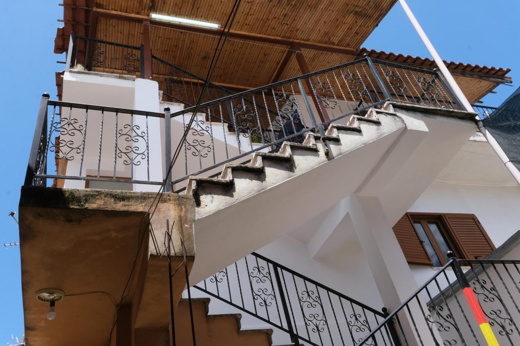 My Hostel - Privates And Dorms Shkoder Exterior photo